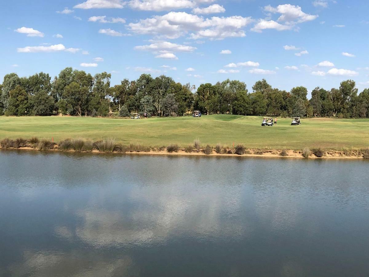 Lake Resort On Black Bull Yarrawonga Buitenkant foto